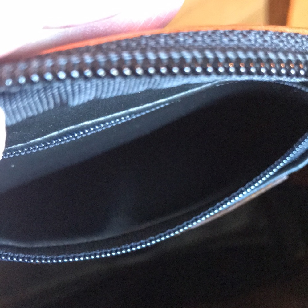 Authentic Pierre Balmain Pouch!🖤🤎 - Picture 5 of 10